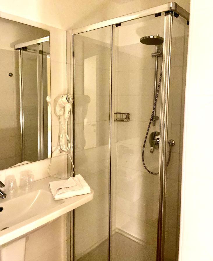 Guest house Enjoy 3*